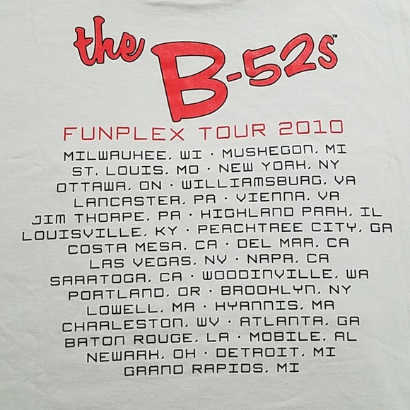 The B-52s Funplex Tour 2010 short sleeve concert tee band graphics crew neck Med - Picture 4 of 7